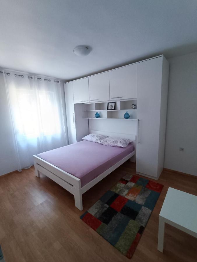 נובי ווינודולסקי Apartmani Biba מראה חיצוני תמונה